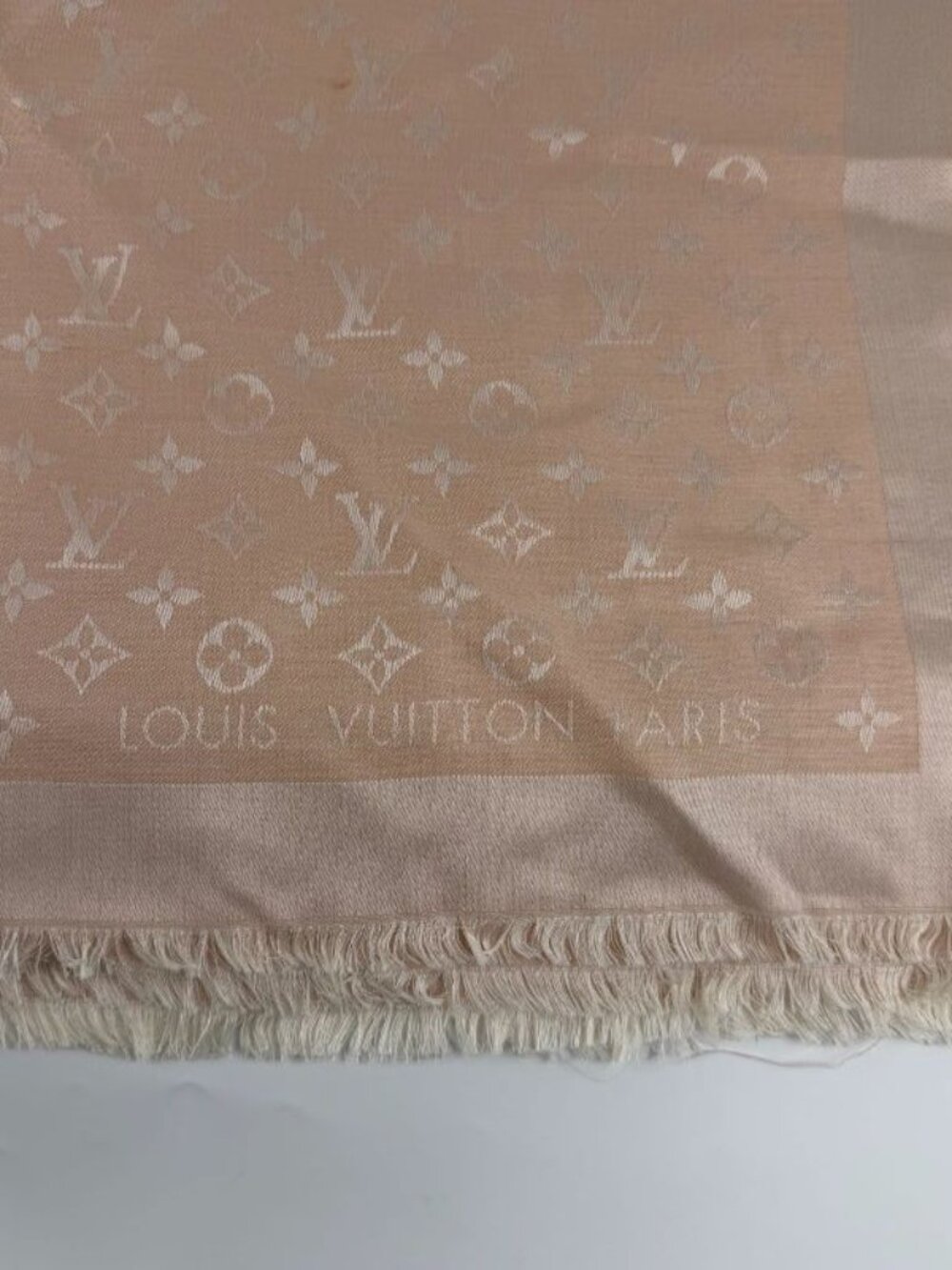 Louis Vuitton Shawl Monogram Pink Silk Wool Vintage Scarf - Picture 6 of 10